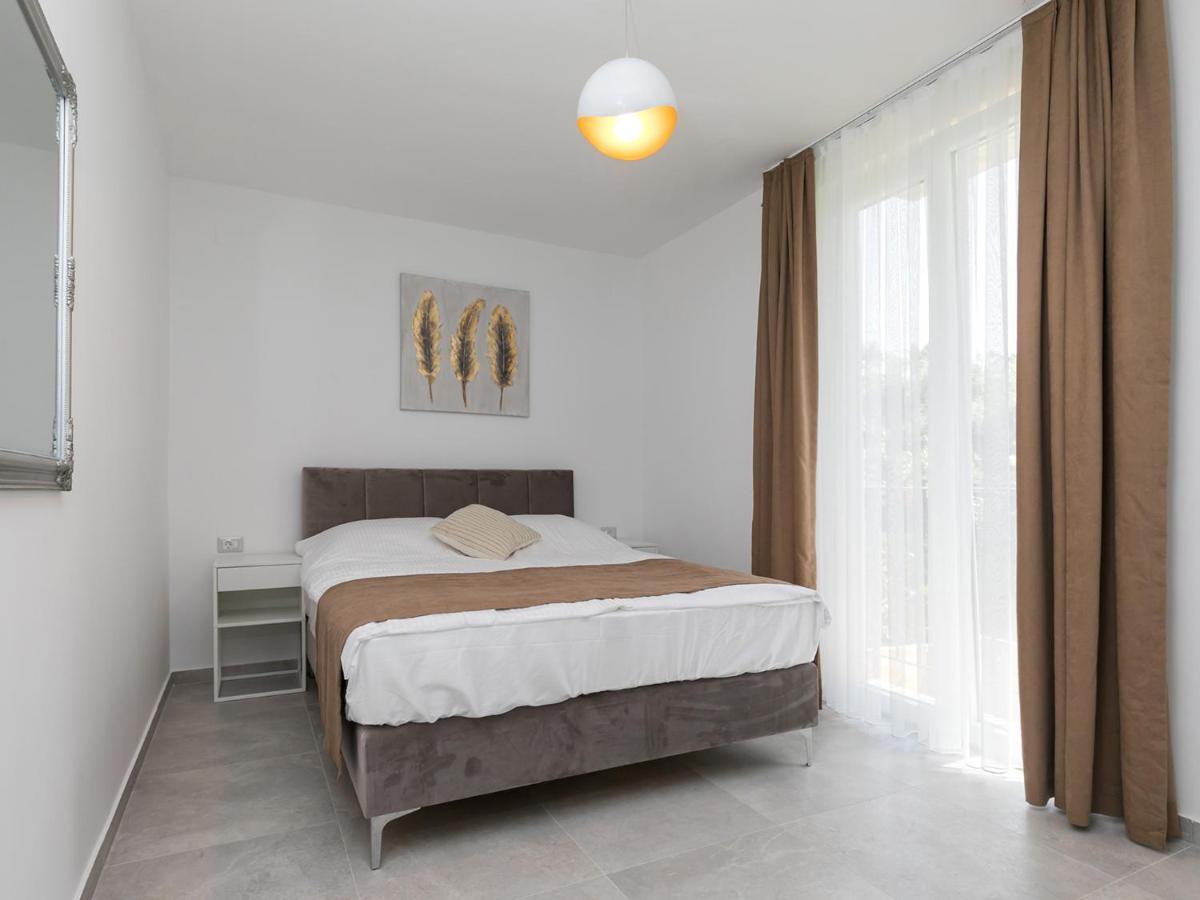 Nadija Apartmani Poreč Exterior foto